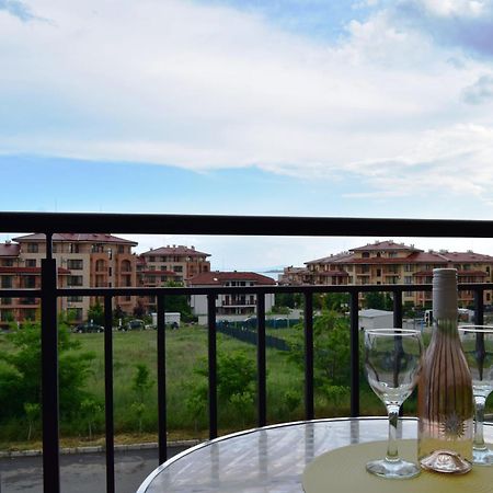 Bright Studio With Parking & Pool Sveti Vlas Exterior photo