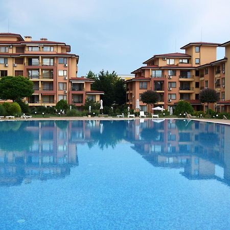 Bright Studio With Parking & Pool Sveti Vlas Exterior photo